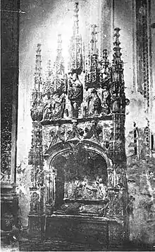 Sepulcro de Gutierre de la Cueva en el Monasterio de San Francisco de Cuellar. Traza de Hanequin de Cuéllar y esculturas atribuidas a Vasco de Zarza.