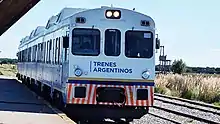 Automor 593 reformado por TMH. Operado por Trenes Argentinos en el Servicio General Guido - Divisadero de Pinamar