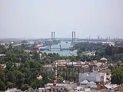 Imagen del Puente del Centenario desde la Giralda