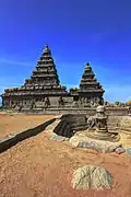 El templo tallado en la roca del Shore Temple de los templos en Mahabalipuram, 700-728