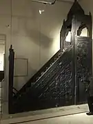 Minbar del Ulu Cami de Siirt (siglo XIII), ahora ubicado en el Museo de Etnografía de Ankara