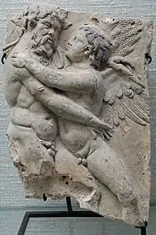 Relieve procedente del Latium, que representa a Sileno y Eros, comienzos del siglo I.