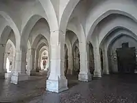 Interior de la mezquita Shat Gambuj