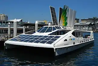 Barco marinero solar, Darling Harbour, Sydney, Australia.