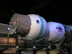 Una Soyuz 7K-OK inicial en el National Space Centre en Leicester, Inglaterra