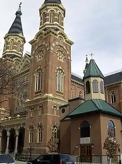 Iglesia de Santa María (1875) por el arquitecto Peter Dederichs en Greektown