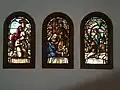 Vidrieras representan la Natividad