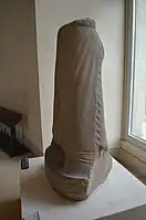 Restos de la estatua