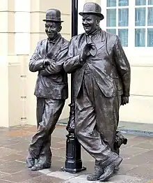 Estatuas de Stan Laurel y Oliver Hardy