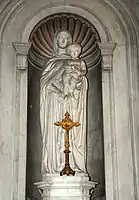 Virgen con el Niño, en la iglesia de Saint-Grégoire, Stenay.