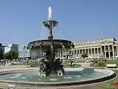 Fuente en la Schlossplatz dirección norte.