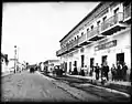 1905 Panorama de calle del muelle.