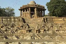 Templo del Sol, Modhera, construido por Bhima I