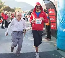 Foto de la llegada a meta de Super Paco en la maratón de montaña Falco Trail de Cehegin en 2013.