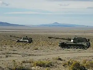 Dos TAM VCA Palmaria de 155mm del Ejercito Argentino