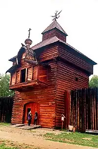 Torre del ostrog de Ilimsk, en el museo Taltsy, cerca de Irkutsk