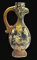 Vaso Tang sancai con influencias de Asia central y Persia, siglos  VIII-IX. Museo Guimet.