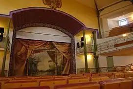 Interior del Teatro Apolo de El Algar.