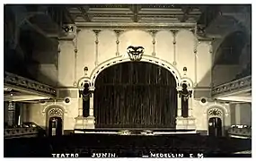 Escenario del Teatro Junín