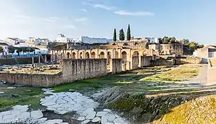 Otra vista del pórtico.