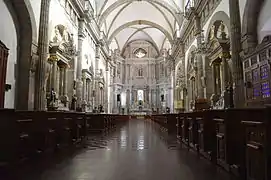 Interior del templo.