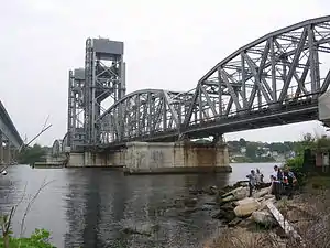 Thames River Bridge (Amtrak) (423 m)