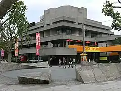 Royal National Theatre (1969-1976) en Londres, de sir Denys Lasdun