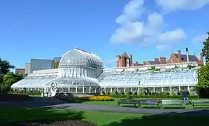 Palm House (1839-1840) en el Jardín botánico de Belfast, obra de Charles Lanyon