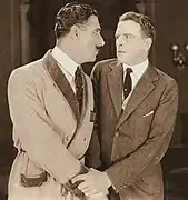 Con Milton Sills (der.) en The Street Called Straight (1920)