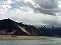 Río Lhasa al sur de la capital.