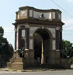 Monumento all'Artigliere, en el Corso Vittorio (obra de Pietro Canonica, 1930).