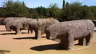 Toros de Guisando, arte prerromano del centro de la península ibérica (siglo II a. C.)