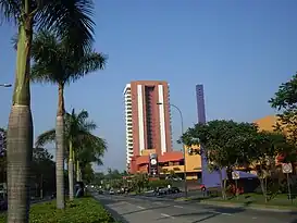 Vistas de la Torre El Pedregal desde diferentes ángulos