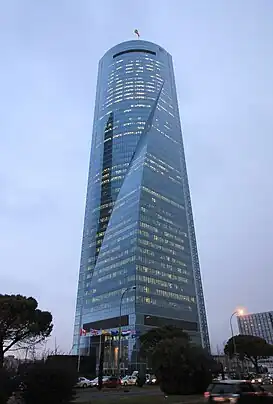 Embajada de Canadá en la Torre Emperador de Madrid.