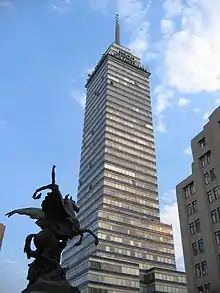 Torre Latinoamericana en la Ciudad de México.