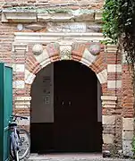 Puerta del Hôtel d'Aymès (segunda mitad del siglo XVI).