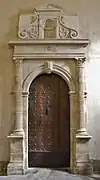 Iglesia de San Nicolás, puerta interior (1562).