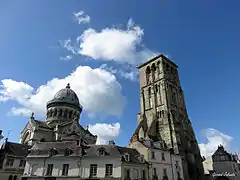 Escorzo con la torre Carlomagno y la cúpula (la estatua estaba momentáneamente retirada)