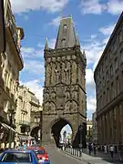 Arco de conexión entre la torre de la Pólvora y la Casa Municipal.