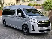 Toyota HiAce GL Grandia Tourer 2019 (GDH322) (Filipinas)