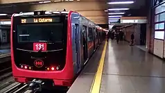 Tren NS-2016 en los andenes de Línea 2.