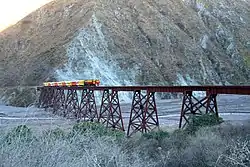 Tren cruzando el 1º viaducto, en la Quebrada del Toro