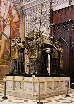 Tumba de Cristóbal Colón (1891), en la Catedral de Sevilla, de Arturo Mélida