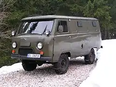 UAZ-452 («Bukhanka»)