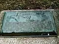 Placa que conmemora a los hombres del 385.º Grupo de Bombardeo de las Fuerzas Aéreas del Ejército de los Estados Unidos, cuya base se encontraba en el aeródromo de Great Ashfield.