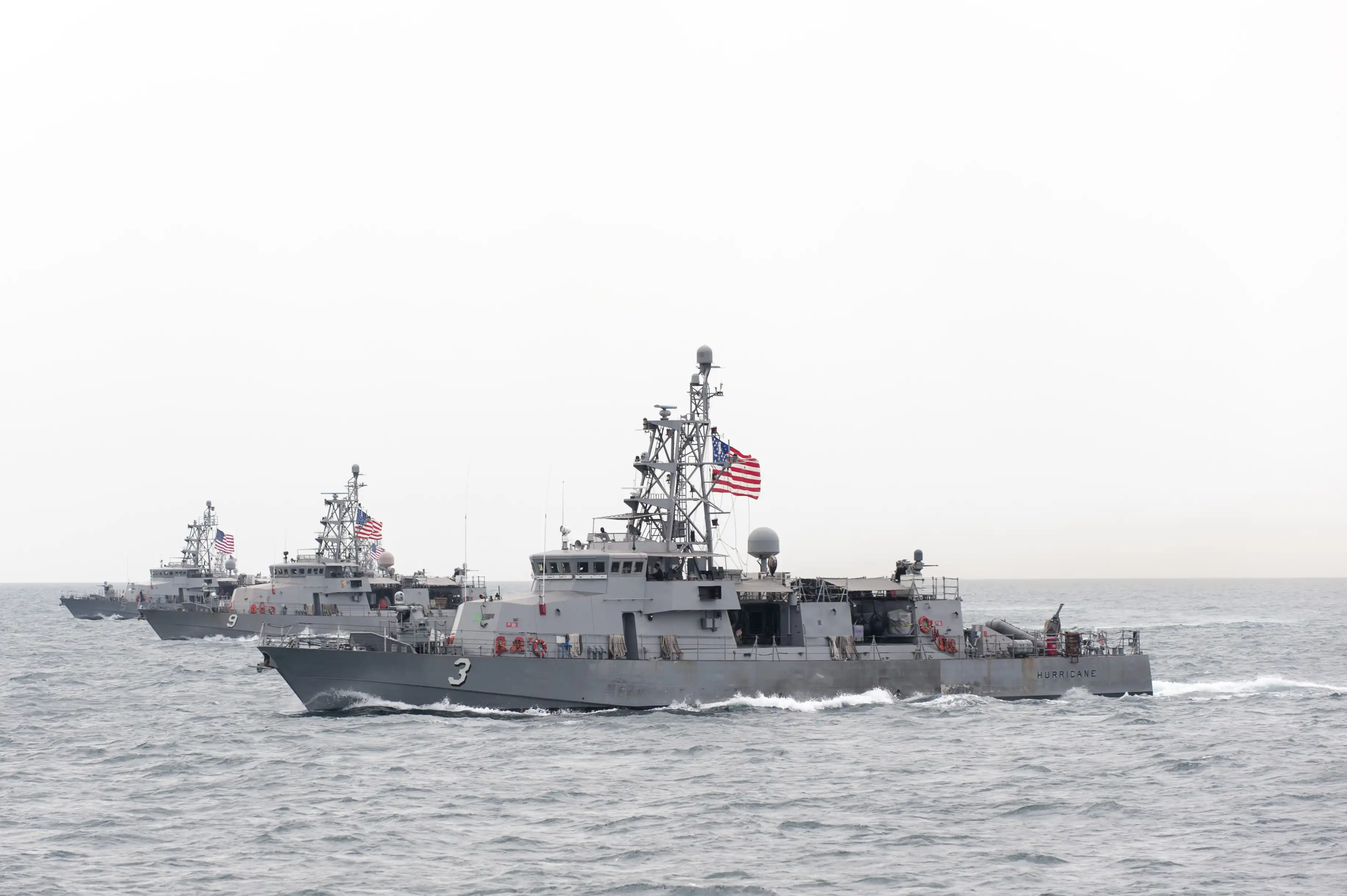 USS_Hurricane_(PC-3),_USS_Typhoon_(PC-5)_and_USS_Chinook_(PC-9)_underway_in_March_2015