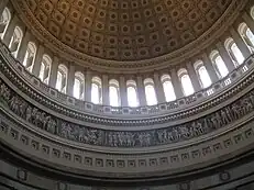 Luminoso interior de la cúpula del Capitolio