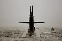 USS Alaska (SSBN-732) llega a Bahía de Reyes.