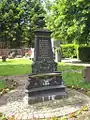 Memorial por los soldados caídos del 2º Batallón de Cazadores bávaro en el cementerio de Uettingen