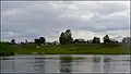 El río a su paso por el pueblo de Kunozh.